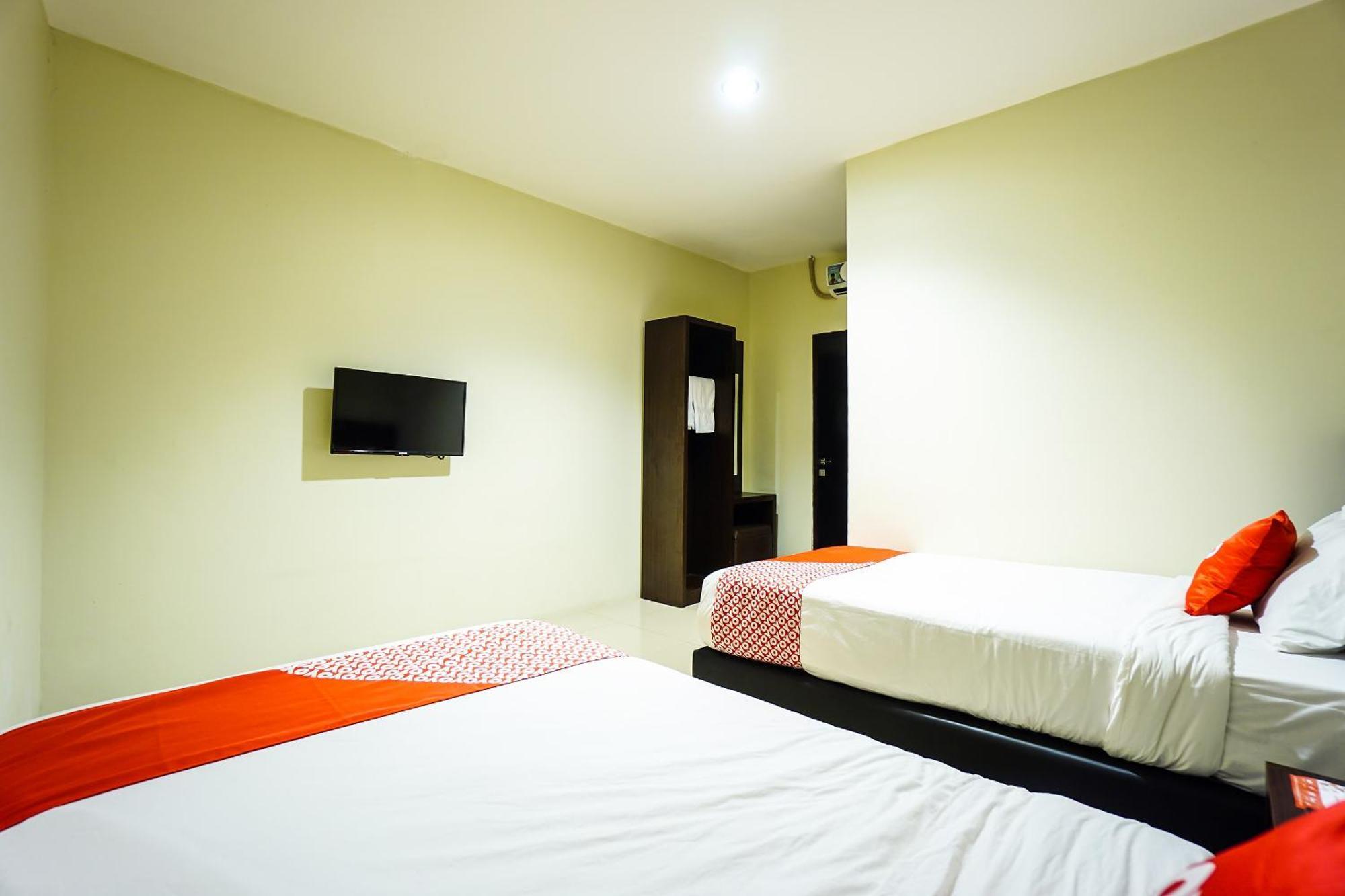 Hotel O Makassar Near Gereja Advent Tikala Baru Formerly Rid'S Hotel Μανάντο Εξωτερικό φωτογραφία